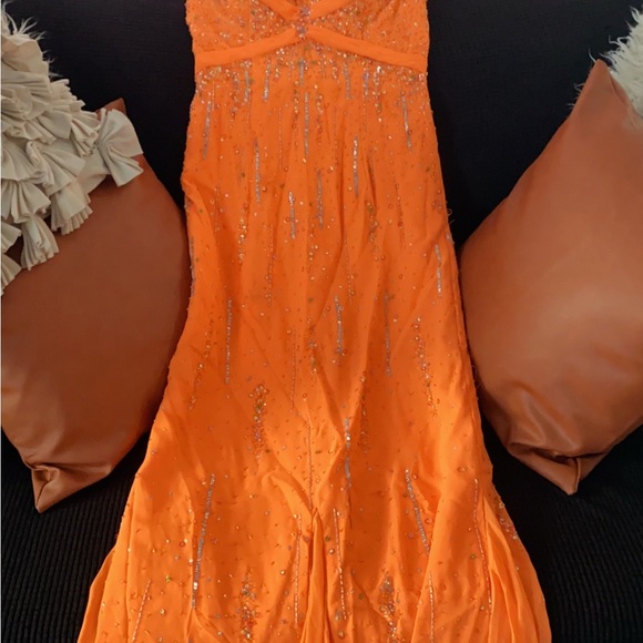 Dresses & Skirts - Orange Sweetheart Prom Gown